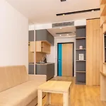 Apartmoon Apartment *